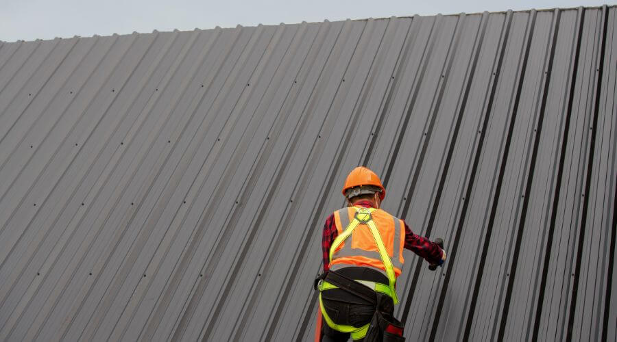 Professional residential roofers in Axtell, TX